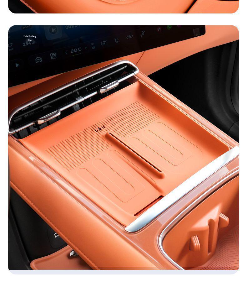 Compatible with 26 Deepal S07 Models: Center Console Silicone Storage Box Organizer for Car Interior Modification.