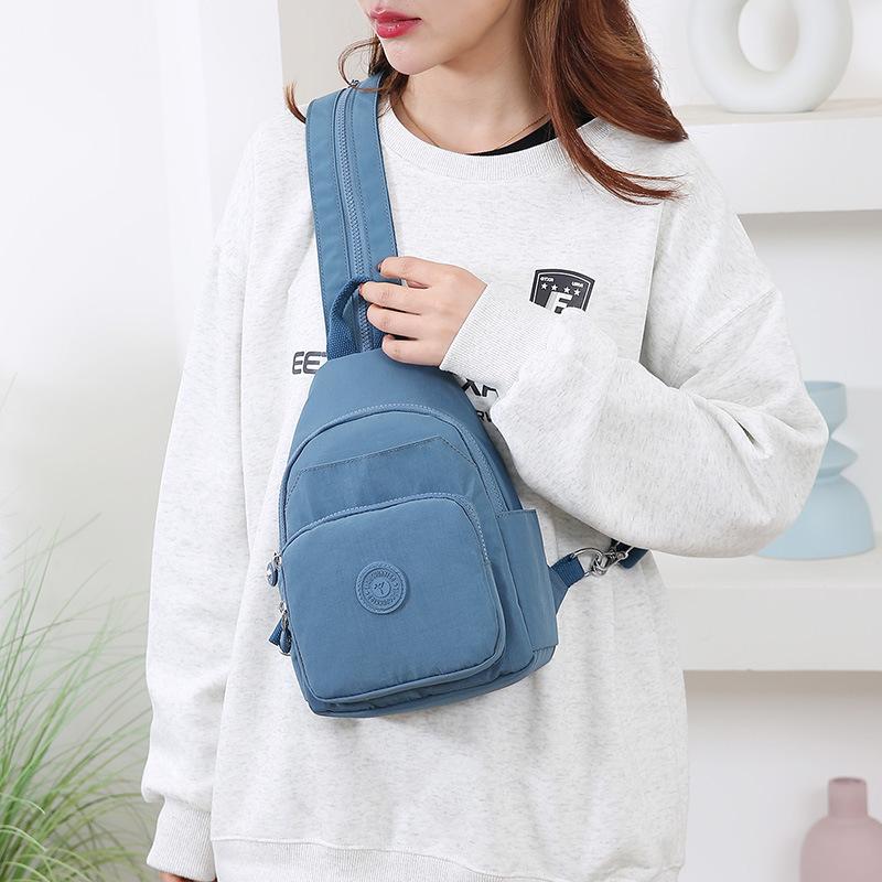 Dam Bröstväska Lätt Crossbody-väska Vattenavvisande Nylon Resväska Multifunktionell Ryggsäck