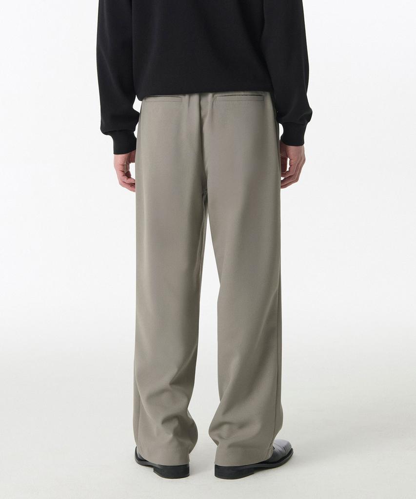 Musinsa Standard Crepe One-Pleat Wide Elastic Pants [Khaki Gray]