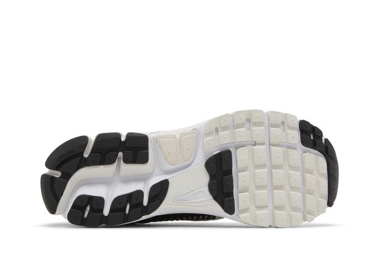 Nike Zoom Vomero 5 White Black