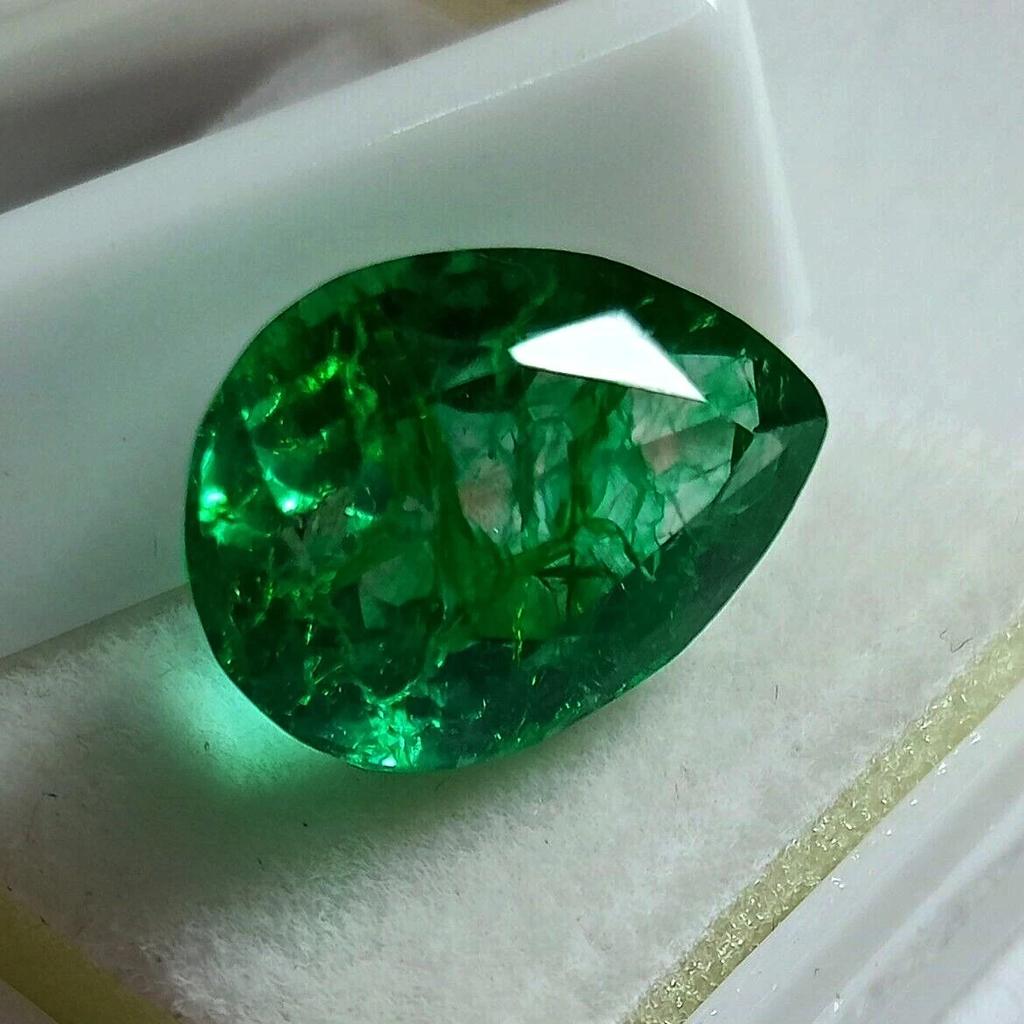 Pear Cut Natural Green Emerald Colombian 9+ Ct Stunning Certified Gemstone