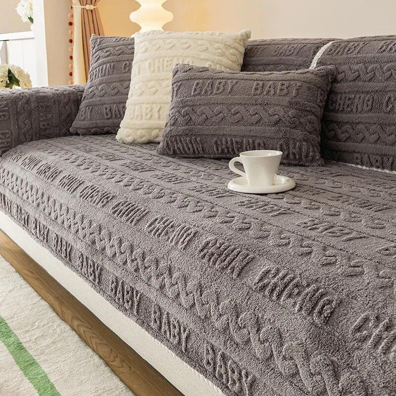 

Зимова тепла плюшева накидка на диван Жакардова буква Потовщена м’яка подушка L-форми Спинка дивана Підлокітник Нековзкий диванний рушник для вітальні 70x70cm 1pcs