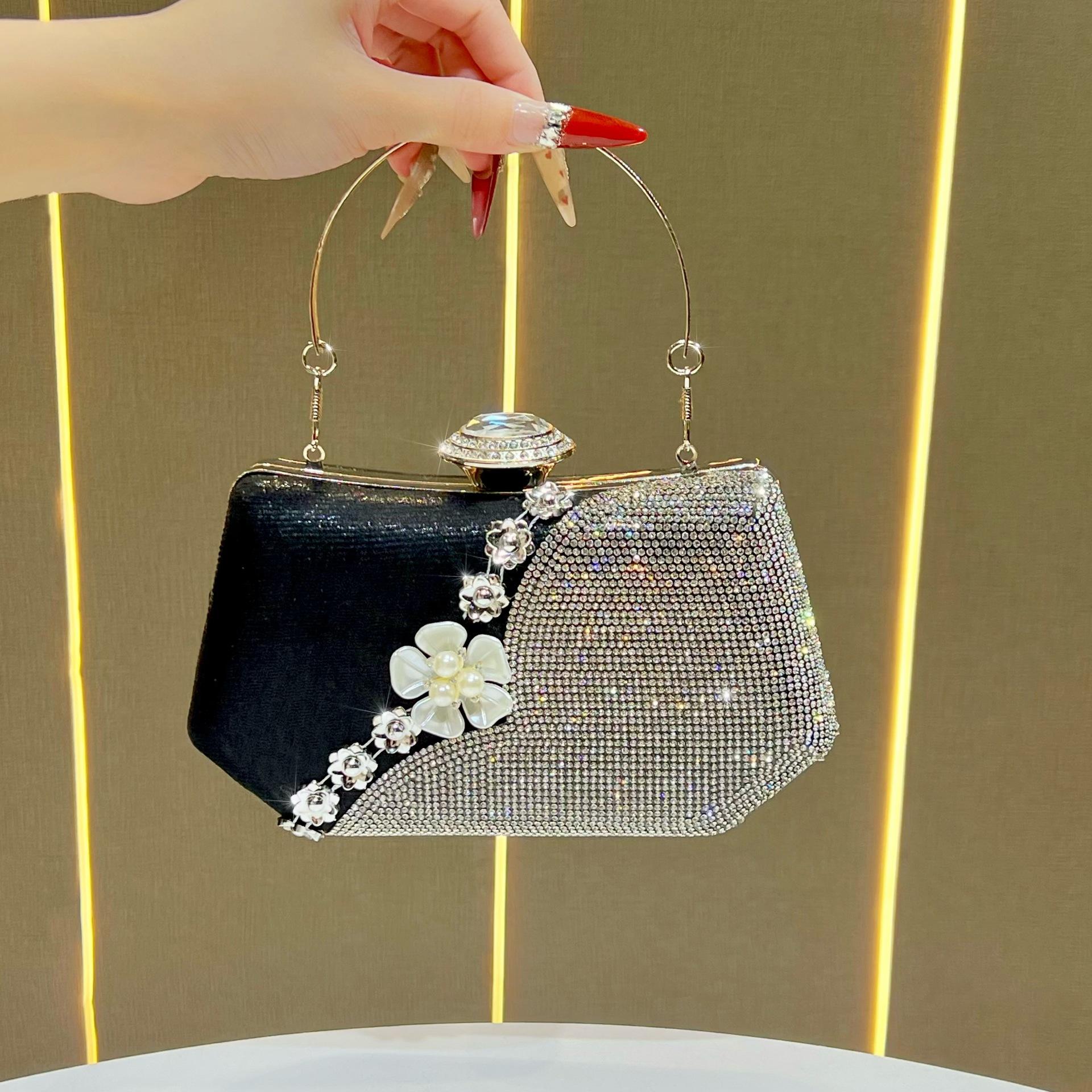 

Luxury Shiny Diamond Ladies Clutch Fashion Chic Party Ladies Clutch Suitable for Dinner Bags чёрный