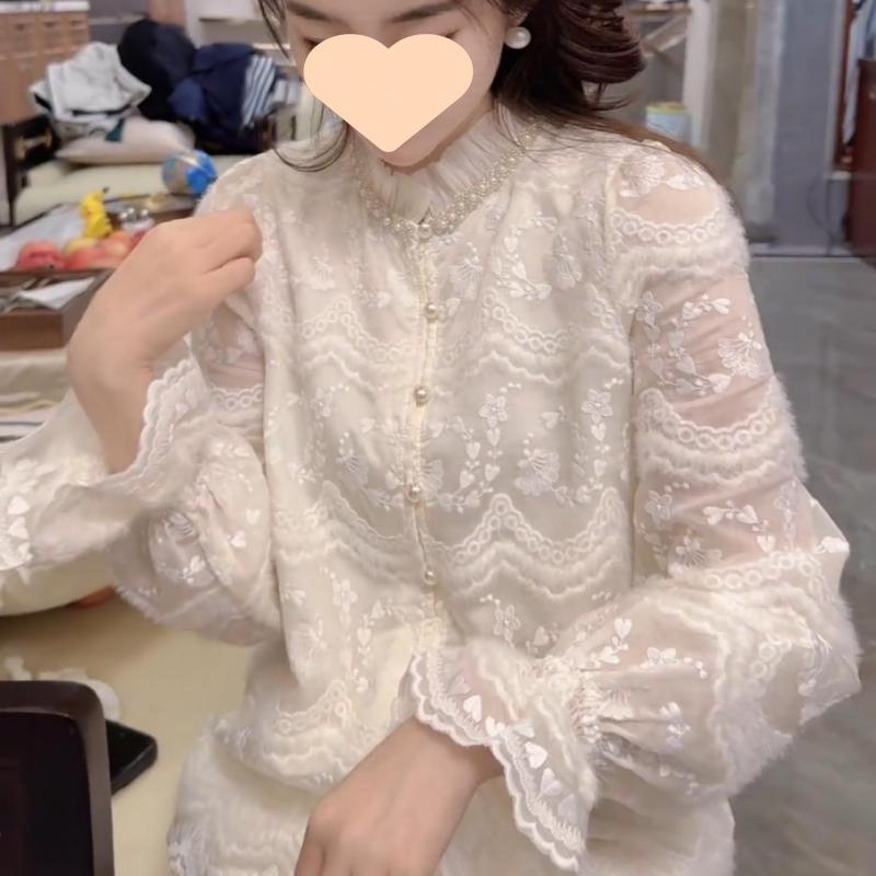 2025 Velvet Crochet Elegance: Chinese Style Embroidered Hollow Knit Top