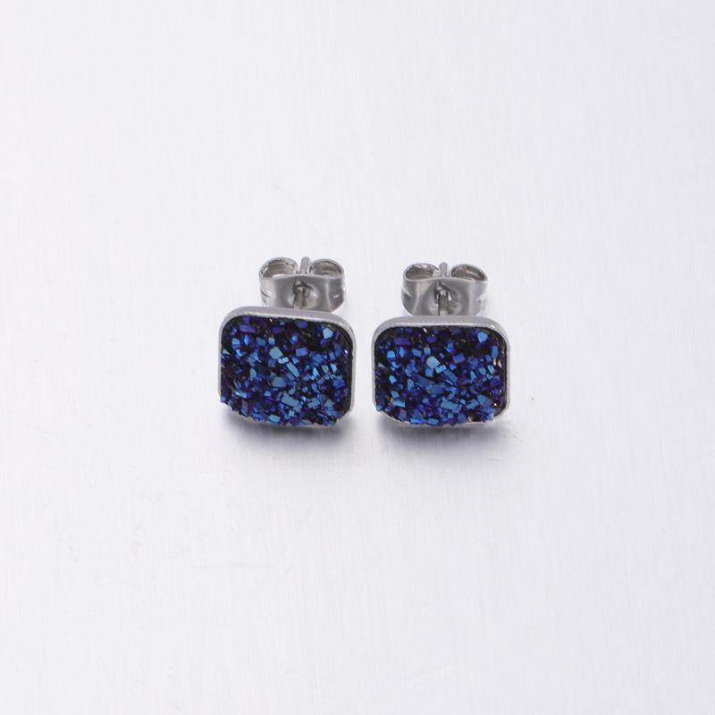 Women’s Crystal Cluster Rhinestone Stud Earrings - Square Concave-Convex Design, Star Style