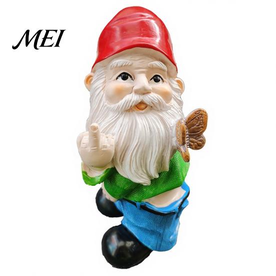 Creative Gardening Gifts Naughty Middle Finger Gnome Statue, Resin Garden Goblin Ornament, Funny Weatherproof Decor Gesture Dwarf Decoration