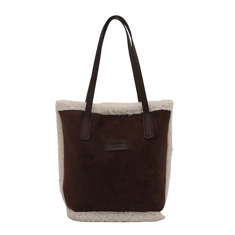 

Women s bag autumn and winter suede Maillard bag 2025 new shoulder portable commuter bag lamb wool tote bucket bag