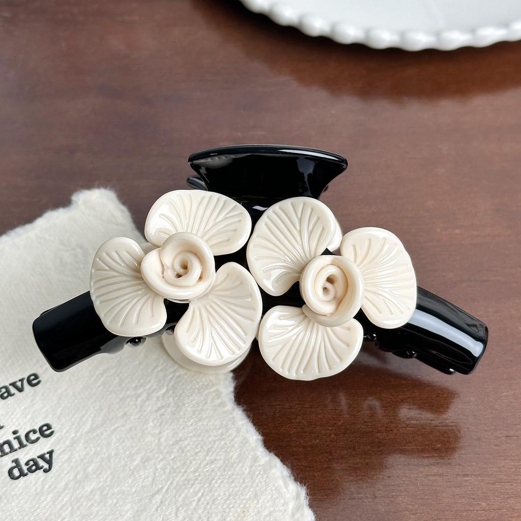 

Designed Beautifully Large Floral Hair Claw Clip In Trendy Acetate For Fashionforward Women White Flower