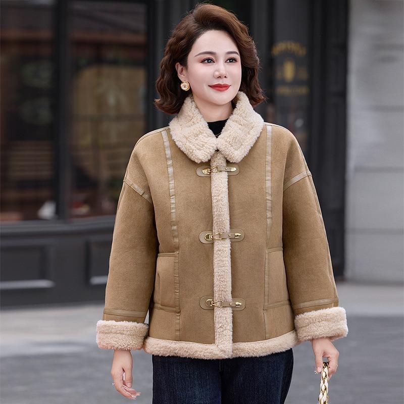Women's Fur Integrated Autumn and Winter Coat Fleece Thickened Small Medium and Old Coat Short Top