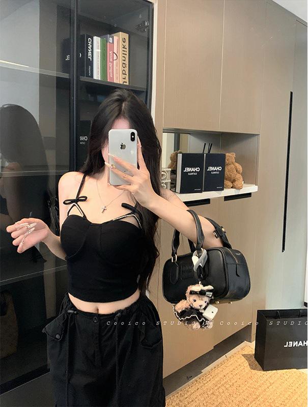 Plus Size Black Waist-Cinched Slim Tank Top for Women – Autumn Spaghetti Strap Short Top