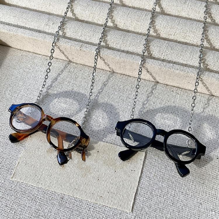 Elegant Mini Glasses Necklace for Layering with Sweaters or Standalone Piece Clavicle Chain in Parties and Gatherings