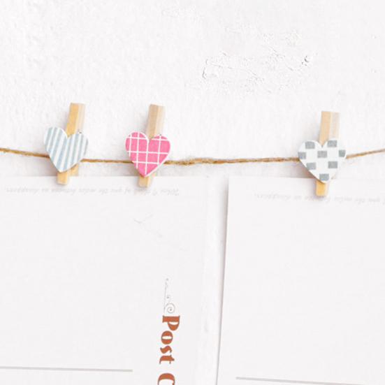 1 Box Wooden Portable Wood Clips Colorful Cartoon Heart-shaped Wall Photo Clips Household Supplies