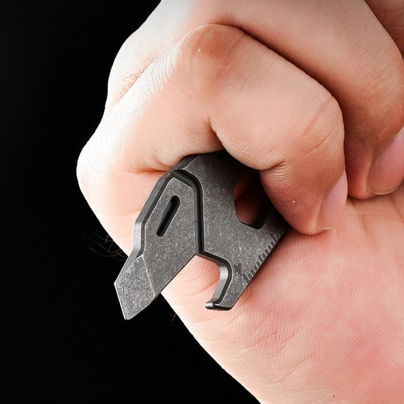 Bottle Opener Pry Bar Scale EDC Keychain Multifunctional Tool Window Breaker Gift Titanium Alloy EDC Crowbar with Necklace