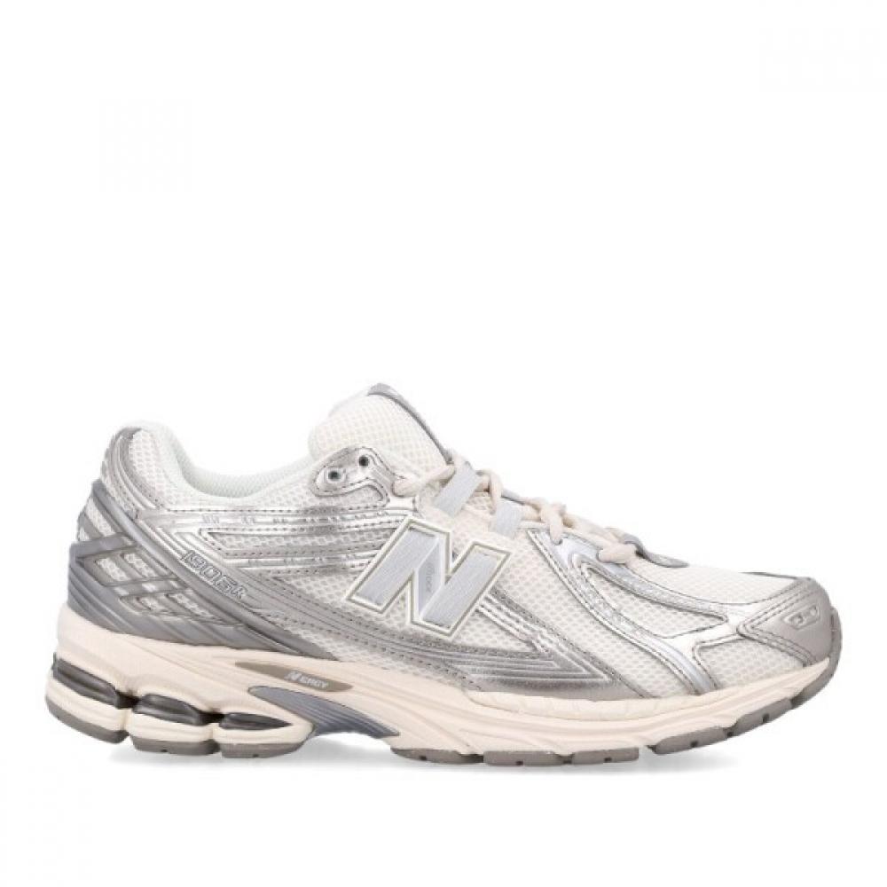 

New Balance Low Top Sneakers U1906rcn As US4