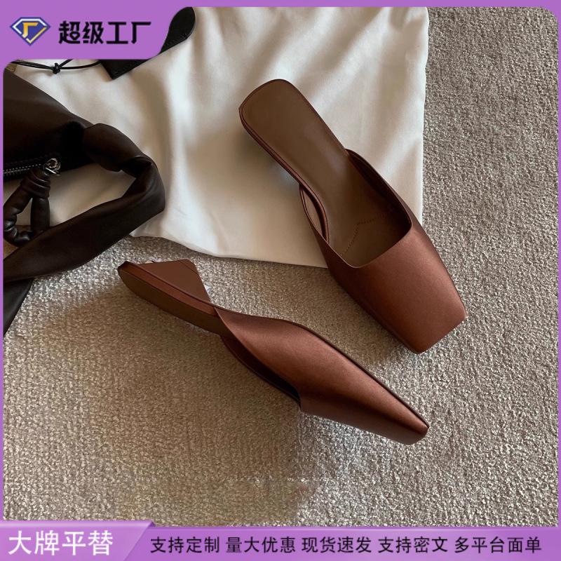 Huizhou women's shoes grape mother French light mouth sandals women's summer triangle heel high-end square head Muller cool slippers women