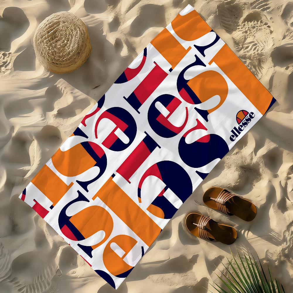 Jellyfish Printed Soft Beach Towels Super Absorbent, Quick Dry Decorative Pool Towels Lightweight Compact Beach Accessories
