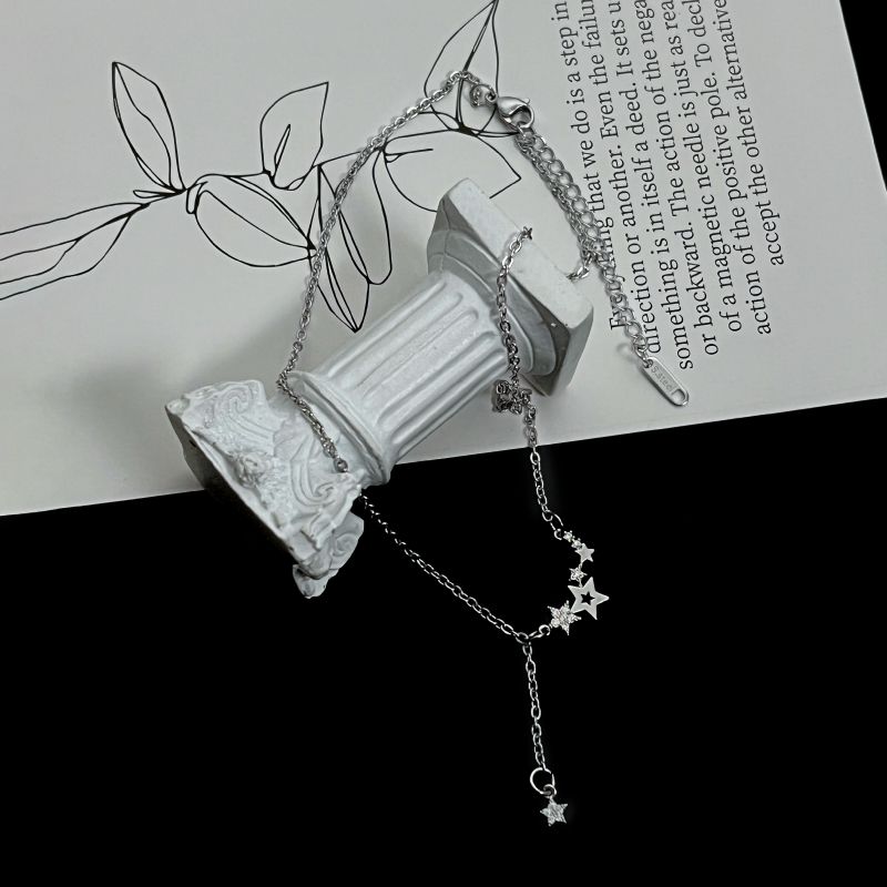 

Kansai Five-Pointed Star Light Luxury Minority Necklace with Diamond Chain length 39cm +5cm