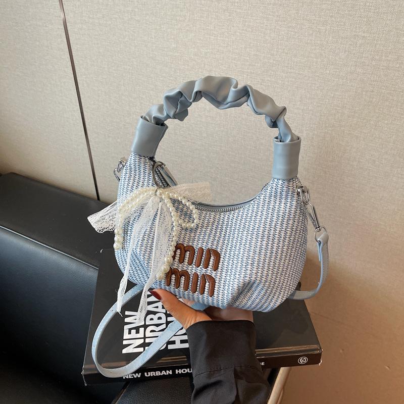 

Портативная нишевая плетеная сумка с буквами, высокая ценность, контрастный цвет, маленькая сумка, женская, 2025, новая, универсальная сумка-мессенджер синий