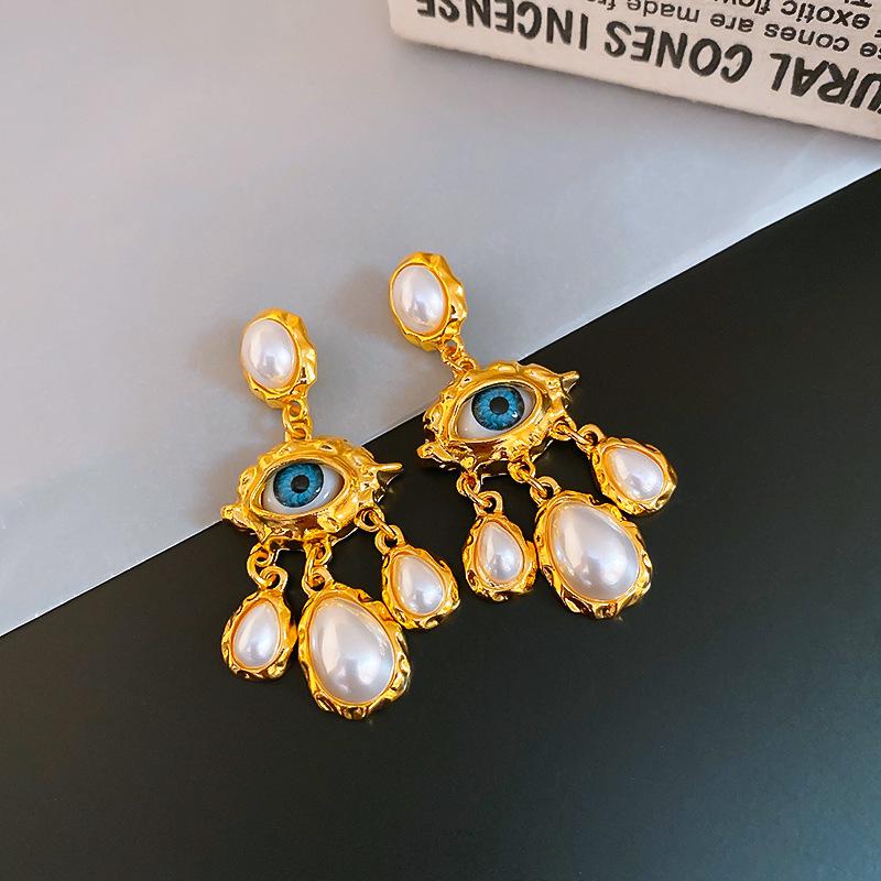 Elegant Pearl Petal Tassel Earrings - High-End, Versatile Design with a Touch of Luxury