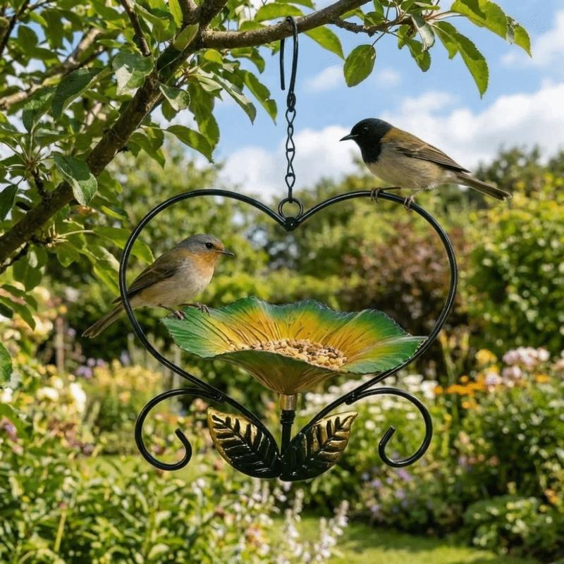 Durable Heart Shape Hanging Bird Feeder Flower Iron Bird Feeding Station Anti-Leakage Large Capacity Bird Food Container Yard