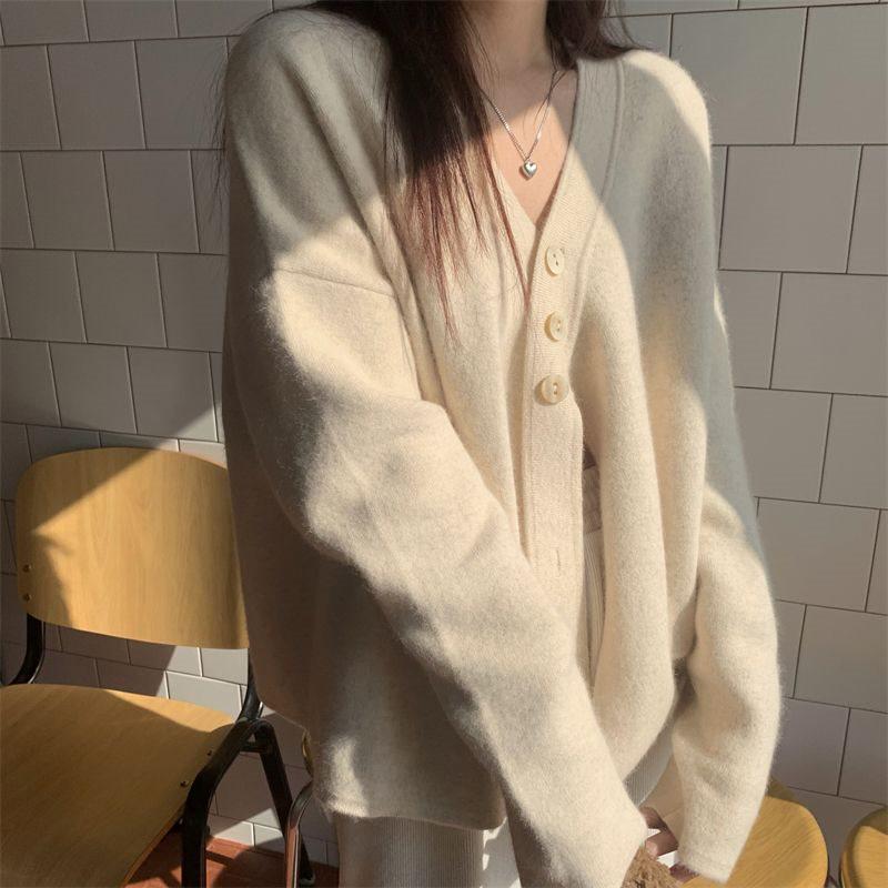 Stylish Women's V-Neck Knit Cardigan: Spring Lazy Style Sweater Coat with Thickened Inner Layer