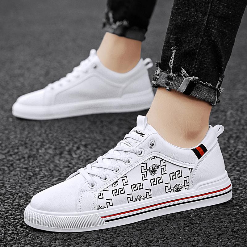 New Fashion Men Leather Casual Shoes Lightweight Breathable Flats Shoes Luxury Men's Outdoor Walking Sneakers 2025 New Men