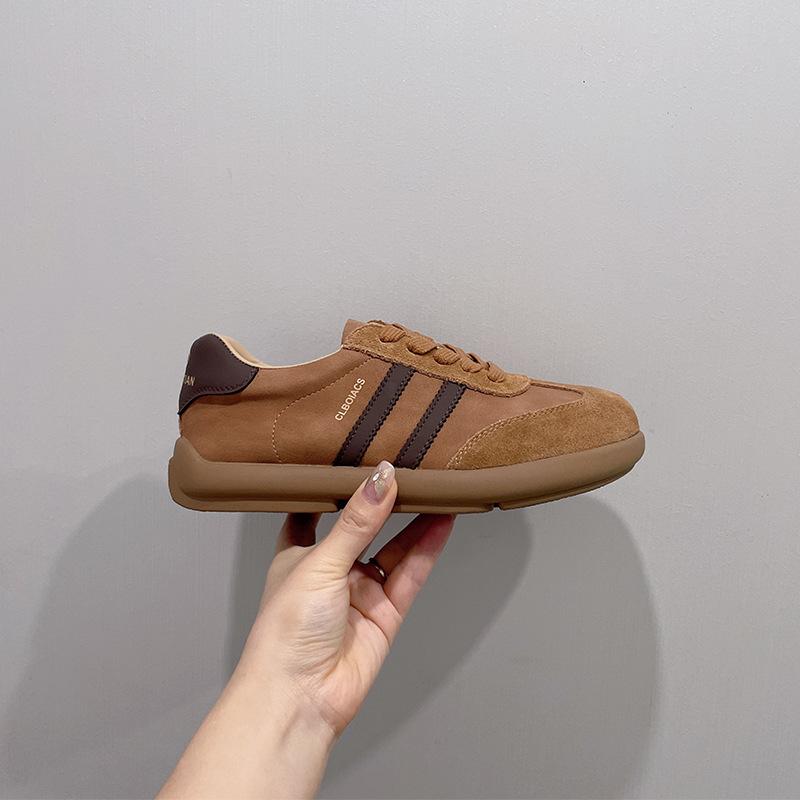 Women's shoes step on shit feeling German training sports shoes autumn 2025 new casual versatile non-slip not tired foot flat Gump shoes