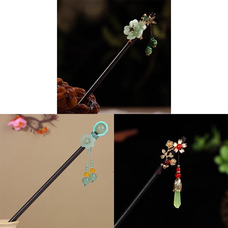 Tassel Wooden Hairpin: Chinese Style Ethnic Hanfu and Qipao Accessory