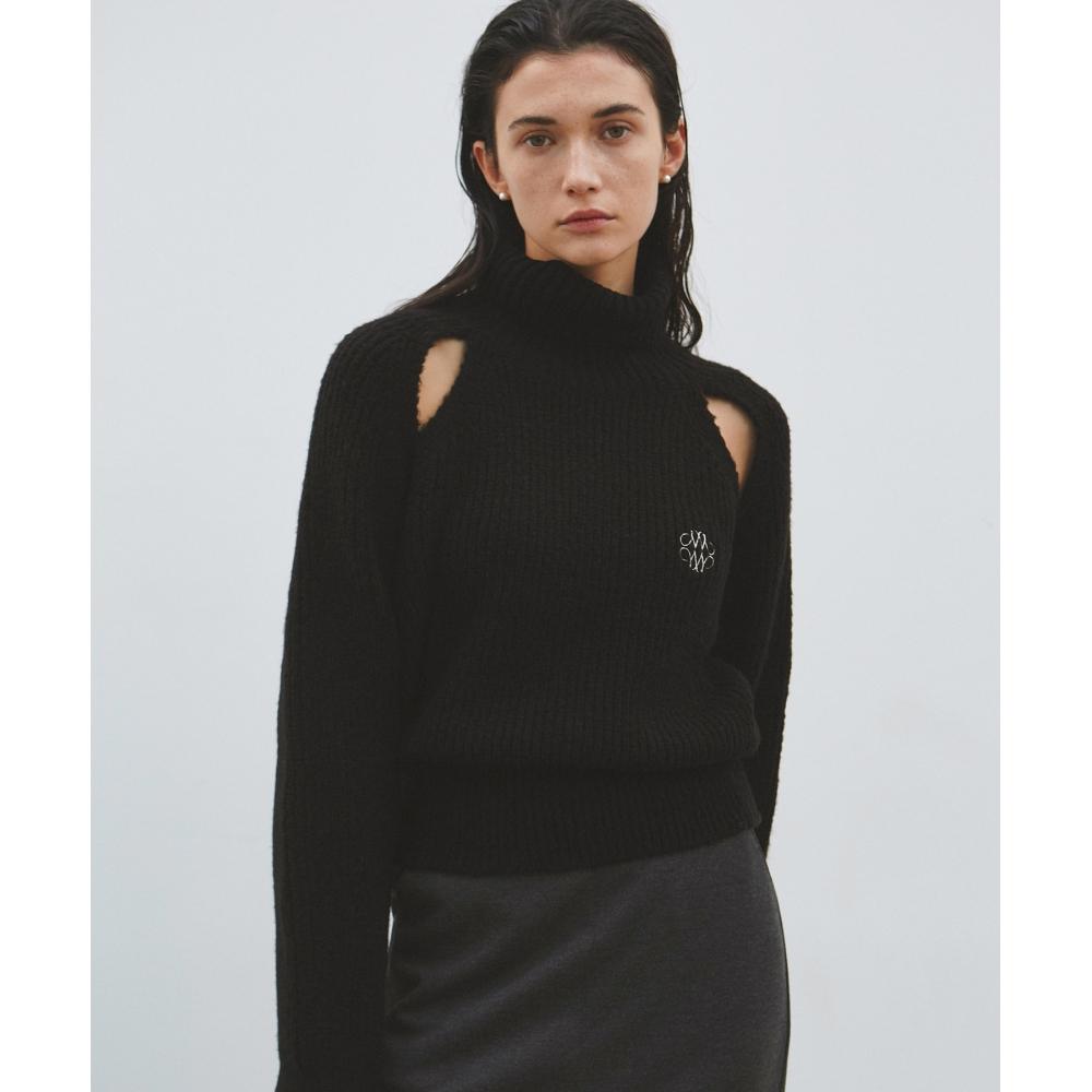 

NICKNICOLE NICOLE TURTLENECK CUT OUT SWEATERBLACK