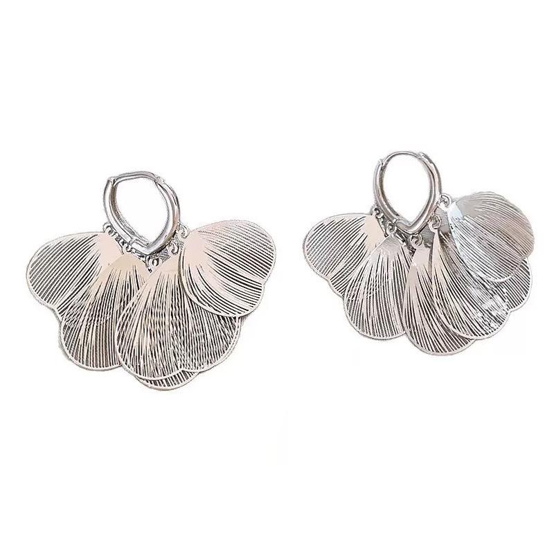 Elegant Ginkgo Leaf Tassel Ear Cuffs - Luxury Versatile Stud Earrings with a Fashionable Design for Women
