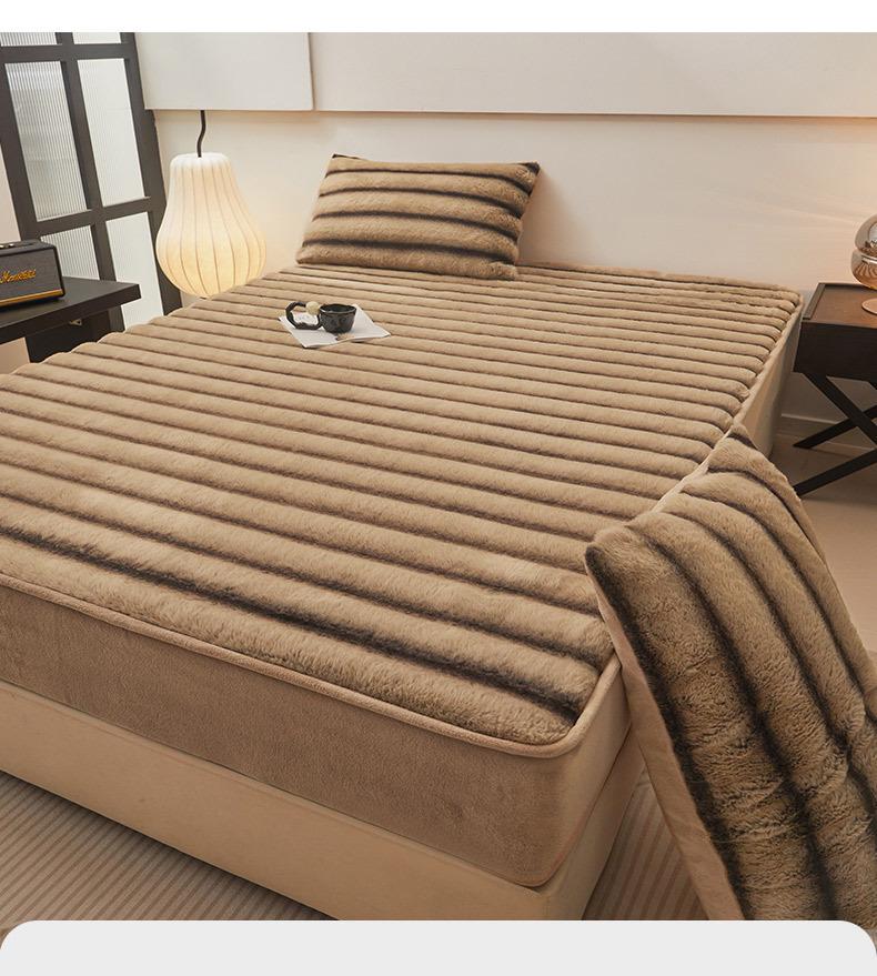 Class A Extra Thick Rabbit Fur Plush Fitted Sheet Set: Milk Velvet Bedspread, Winter Foldable Coral Fleece Mattress Cover