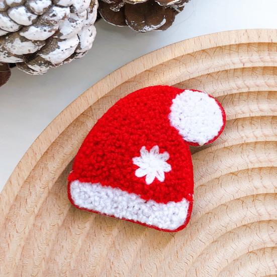 Christmas Brooch Embroidery Anti-rust Portable New Year Creative Decorate Long Lasting Cartoon Santa Claus