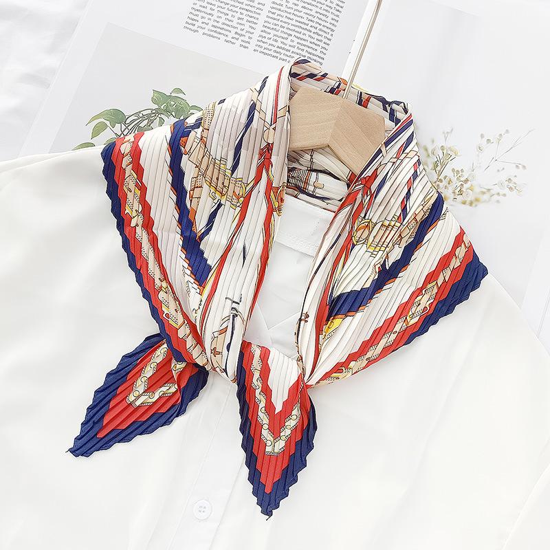 Retro Color Block Crinkled Square Scarf - 70cm Pleated Neckerchief in Imitation Silk for Women