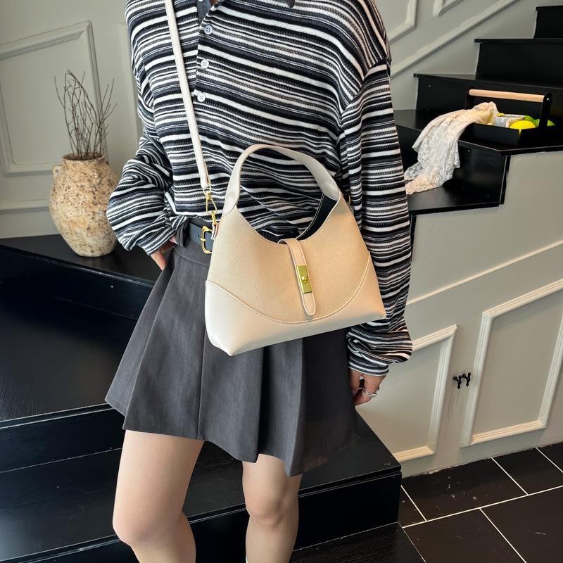 High-end contrasting colors, niche design, messenger bag, women's new dumpling bag, versatile commuter, portable underarm bag