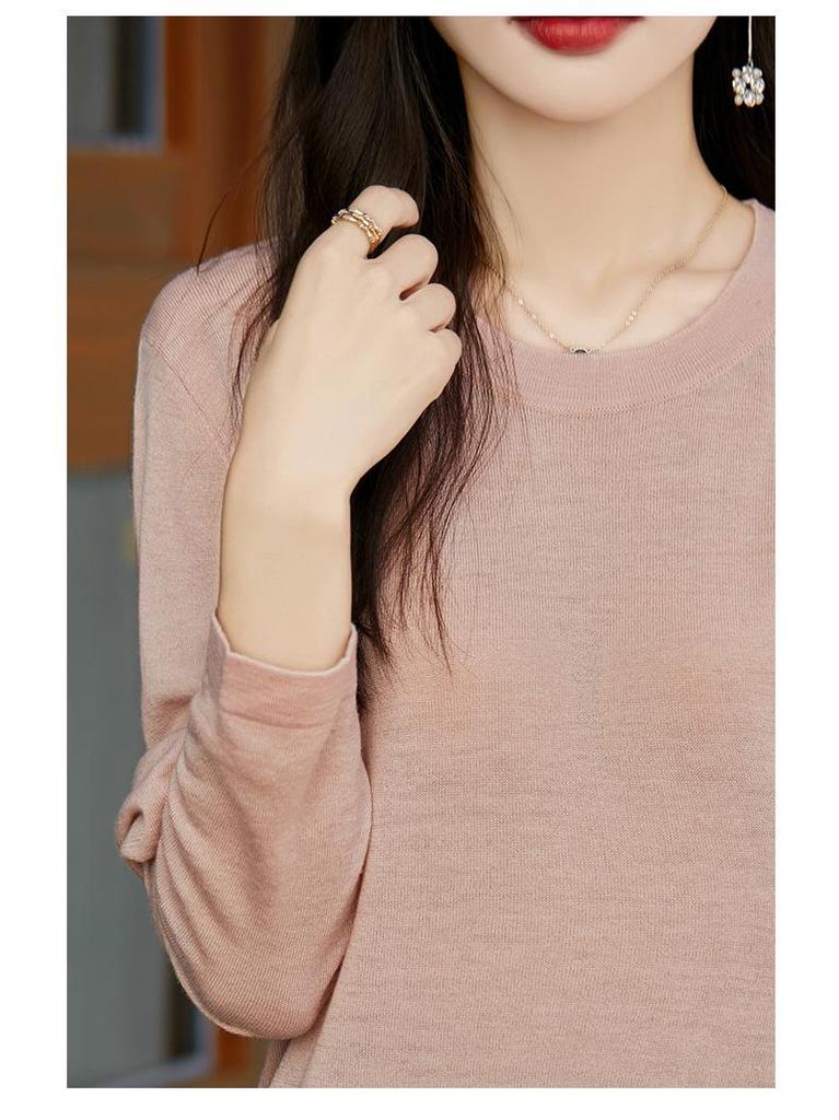 Women's Minimalist Wool Pullover - Thin, Round Neck, Long Sleeve, Loose Fit