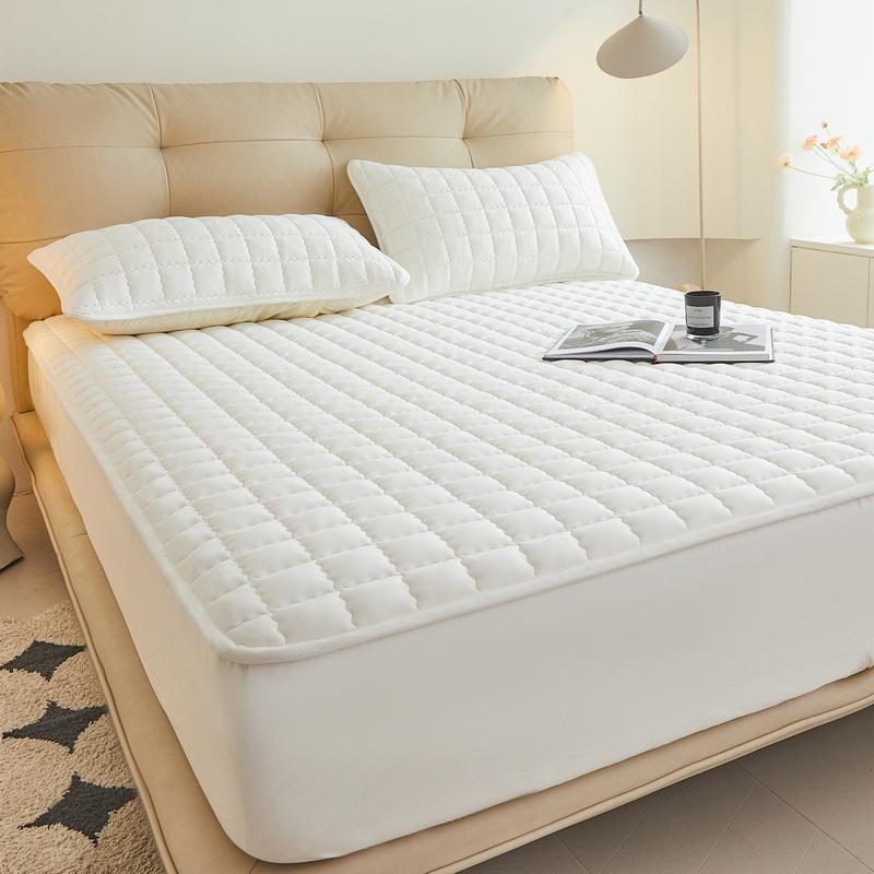 2025 NEW Waterproof Quilted Bedding Protector Cover Anti-mite Anti-bacterial Mattress Cover Embossed Design Bedding Bed Cover Fitted Sheet