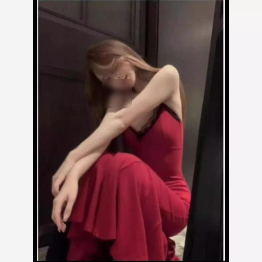 Wind V-neck Lace Slip Dress New Casual Low-cut Socialite Dress Mermaid Long Skirt