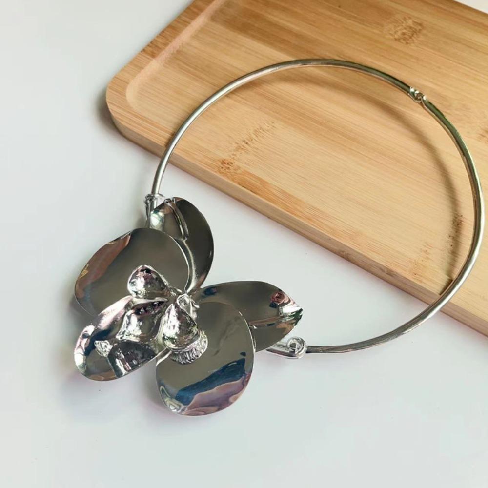 Zinc Zinc Alloy 3D Flowers Necklaces Oversize Exaggerated Choker Luxury Large Metal Flower Necklace  Women