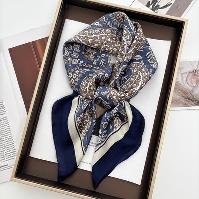 Accessoires – Schals & Tücher