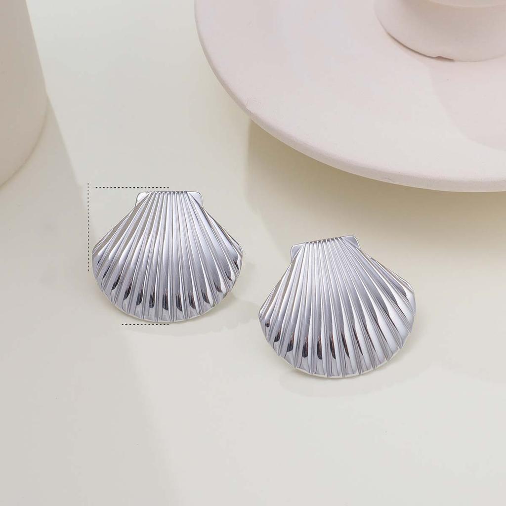 Stainless Steel Big Shell Stud Earrings for Women Cute Geometric Gold Plated Earrings Summer Beach Jewelry Gift