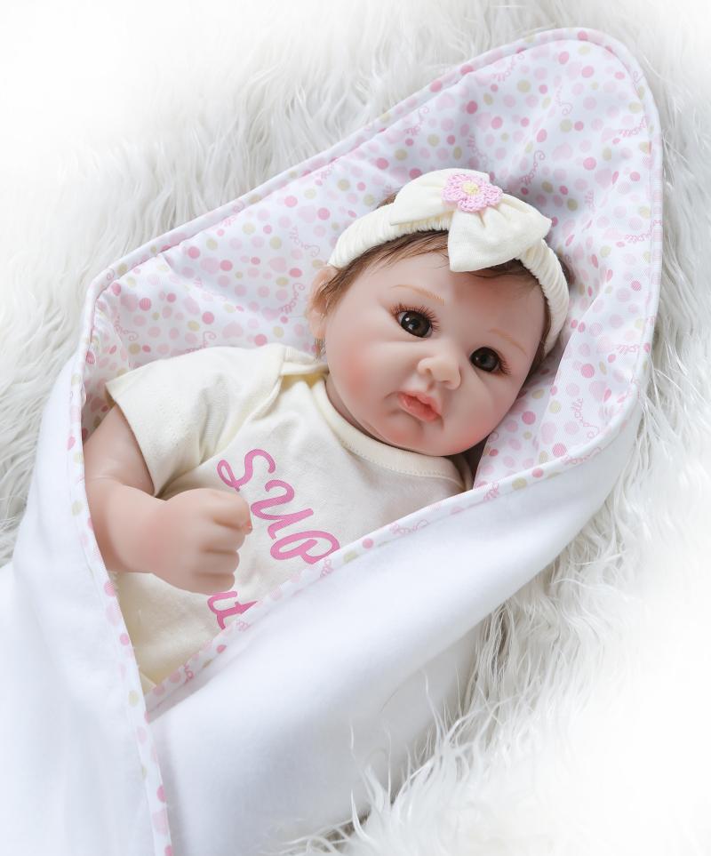 Realistic Baby Doll - Cute Baby Holiday Gift белый