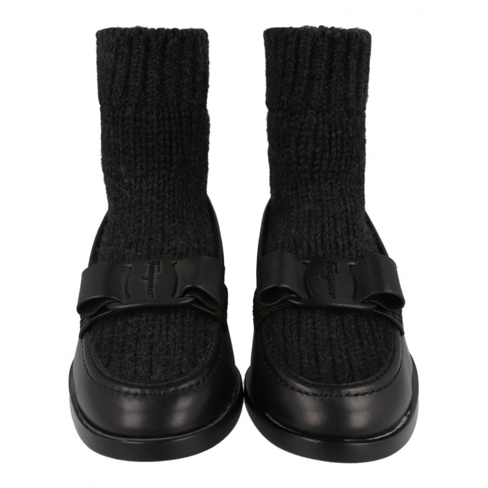 Salvatore Ferragamo Vivaldo Sock Loafers Nero