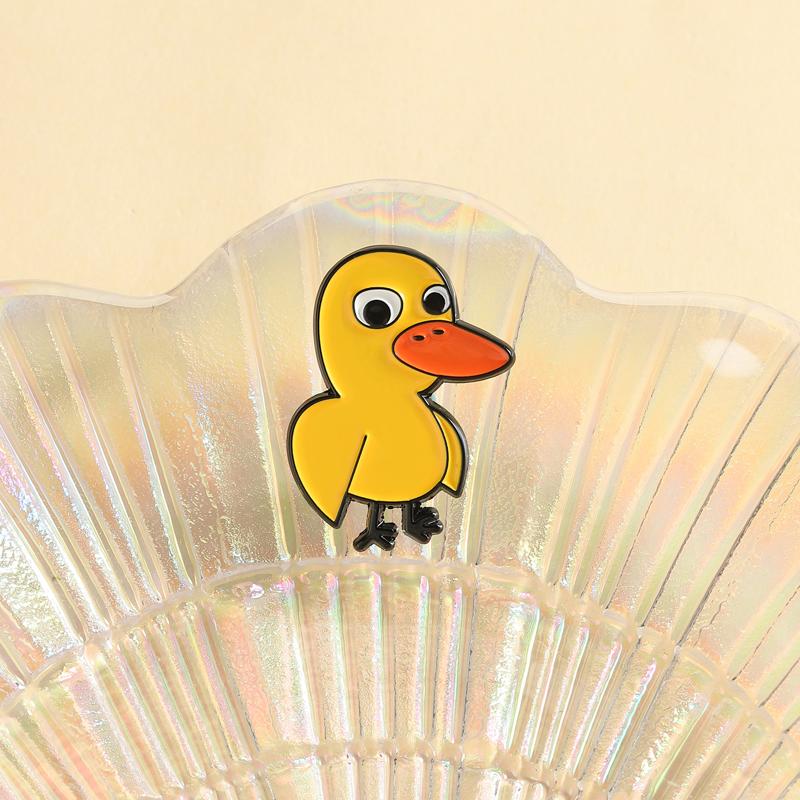 Round Eyed Adorable Duck Enamel Pins Cartoon Bright Yellow Cute Childlike Brooches Lapel Badges Jewelry Gifts For Kids Friends