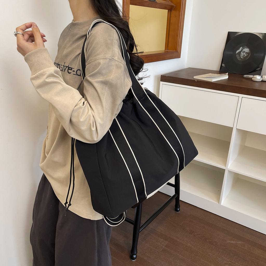 Multifunktionaler Damenrucksack in Colorblocking-Optik mit großem Fassungsvermögen, Kordelzug-Tragetasche, leichter Freizeit-Pendlerrucksack, m