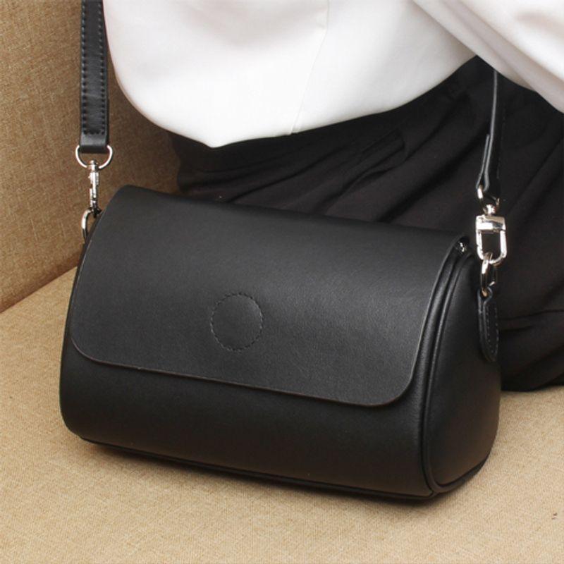 

Cowhide Bag for Women 2025 New Arrival Fashion All-Match Genuine Leather Small round Bag Shoulder Messenger Bag for Women Pillow Bag Women