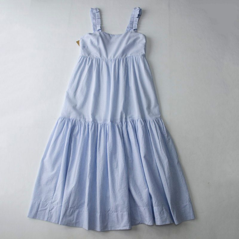 

Работа выполнена безупречно, материал очень хороший, чистый хлопок, топ-труба, сшитый внахлест, пуловер, юбка с оборками, юбка на подтяжках Blue Stripe S