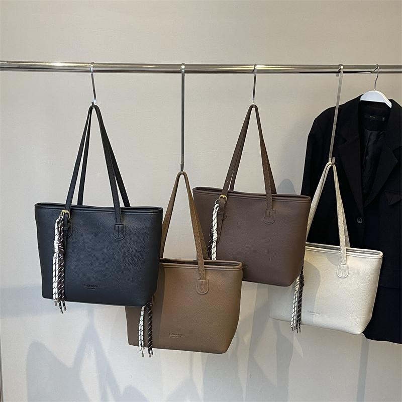 Luxury Solid Classic Style Bags Large Capacity High Quality Simple Versatile Shoulder Bags