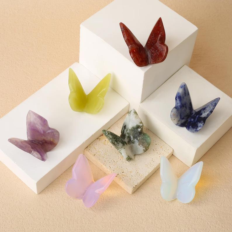 Natural Mixed Quartz Crystal Healing Stone Craft Crystal Animal Butterfly Decoration