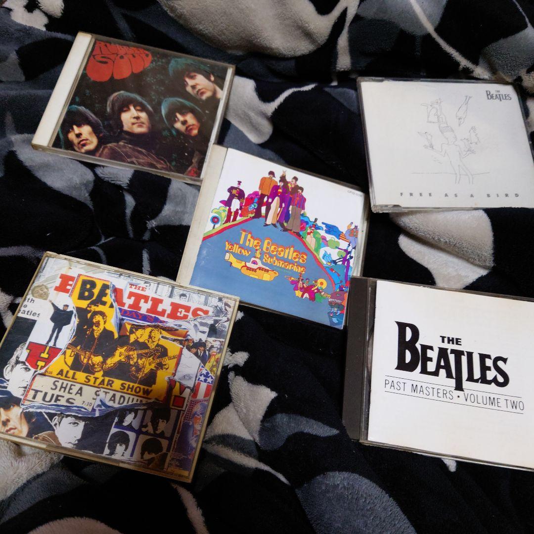 

[USED] THE BEATLES singles and albums