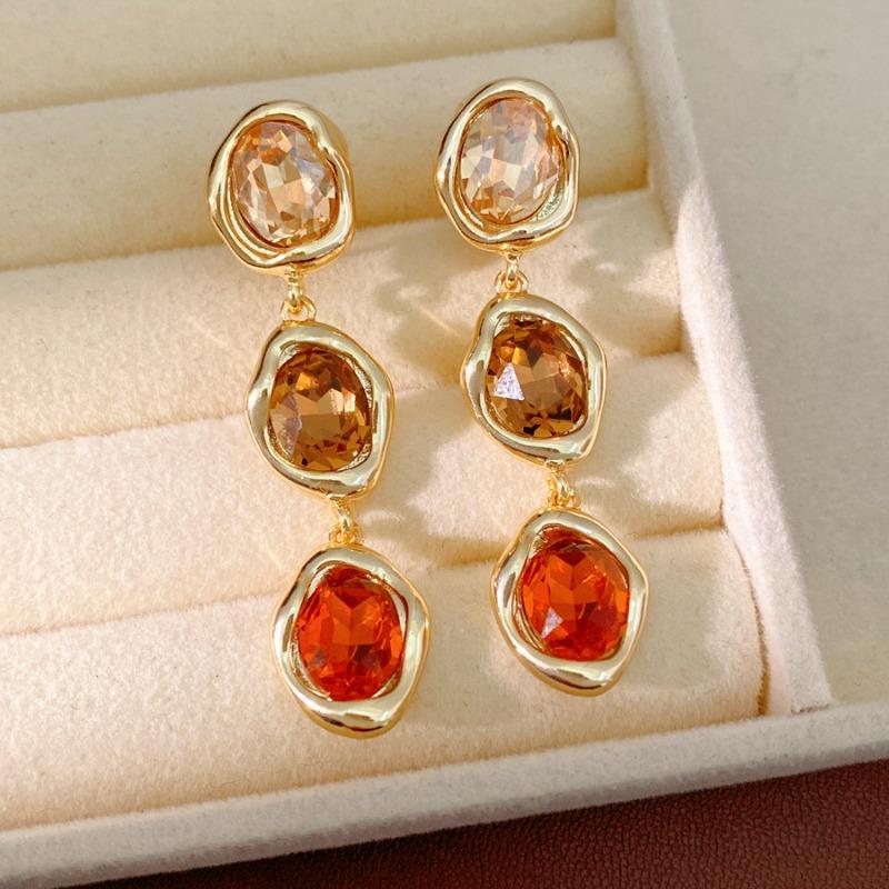 Medieval vintage real gold electroplated diamond-encrusted oval fringed earclips retro earrings light luxury premium earrings